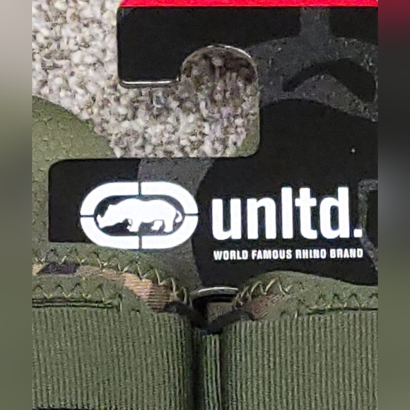 Ecko Unlimited Camo Sliders/Sandals NWT - Picture 2 of 4